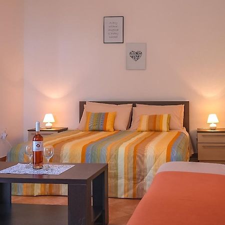 Apartmani Nina Rovinj Exterior photo