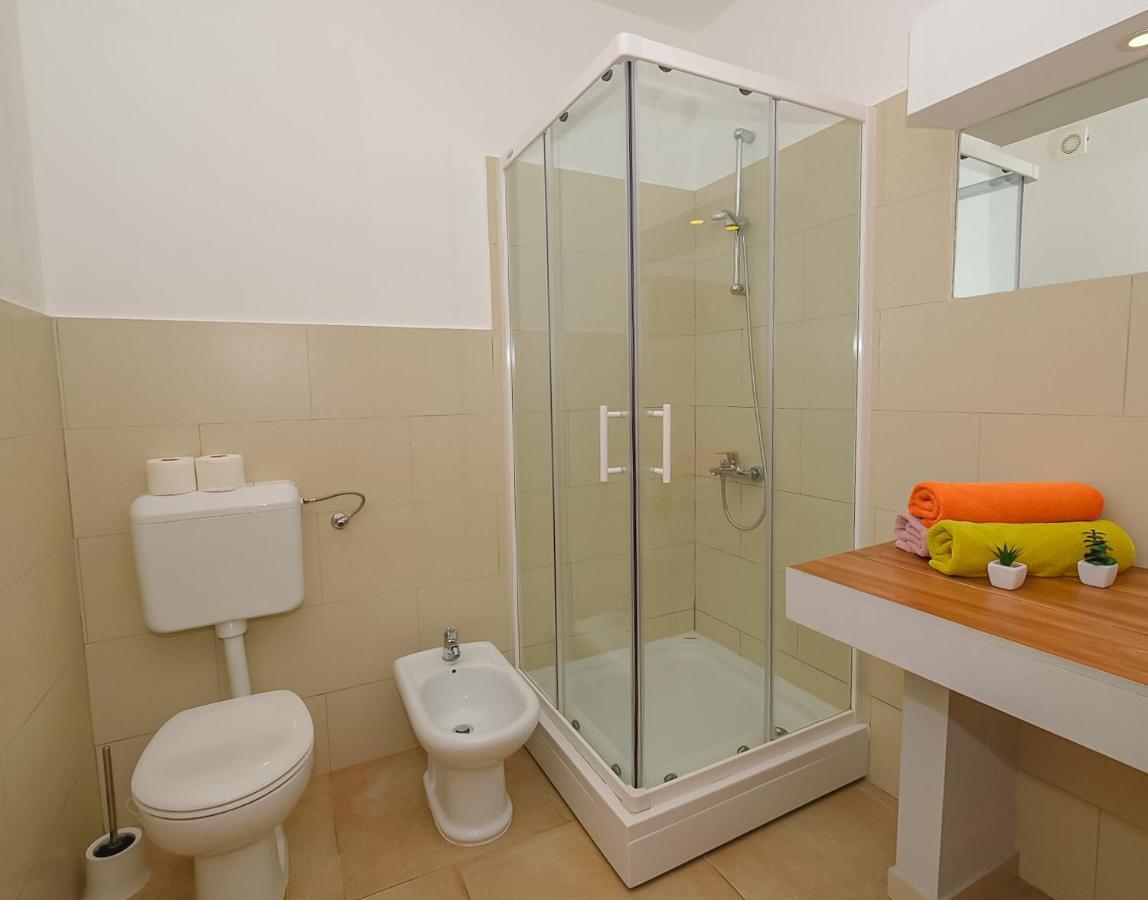 Apartmani Nina Rovinj Exterior photo